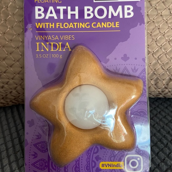 New 3 Piece Bath, Body & Hair Set - Picture 3 of 11